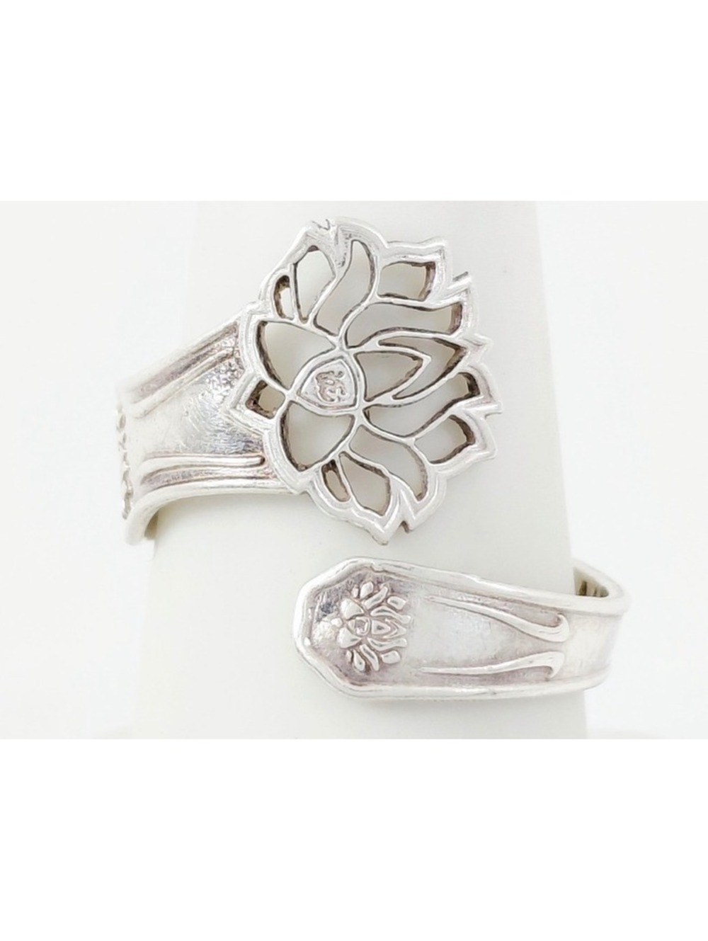 NWOT Alex & Ani 925 Silver Lotus Peace Petals Spoon Ring Adjustable size 6-9